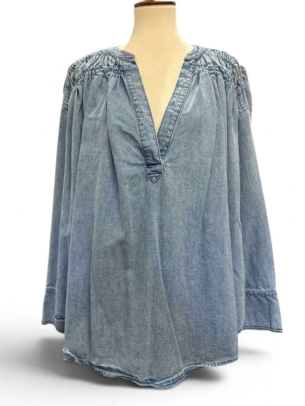 We The Free Light Blue Denim Tunic Top - Picture 2 of 4